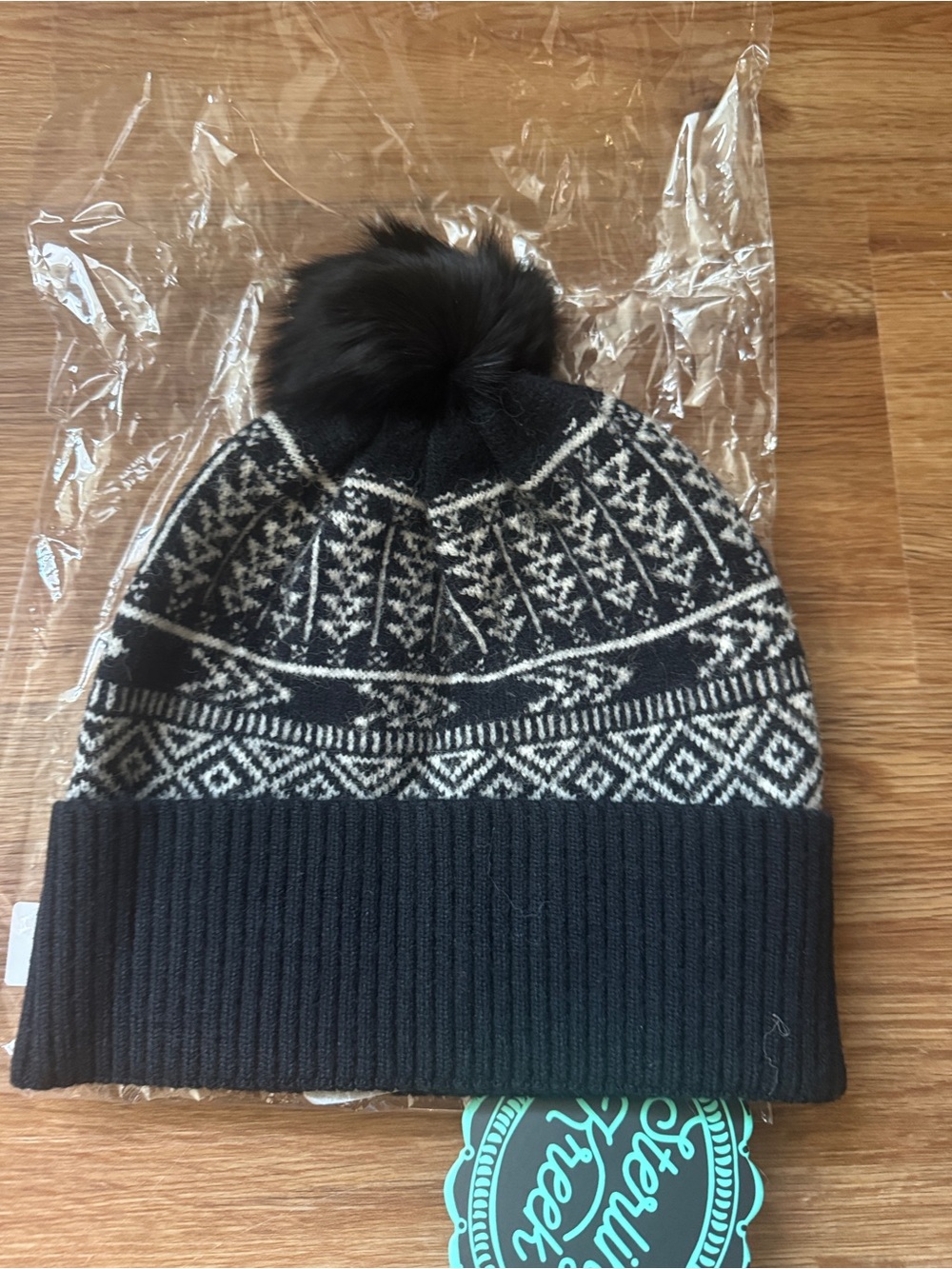 Sterling Kreek black/white beanie